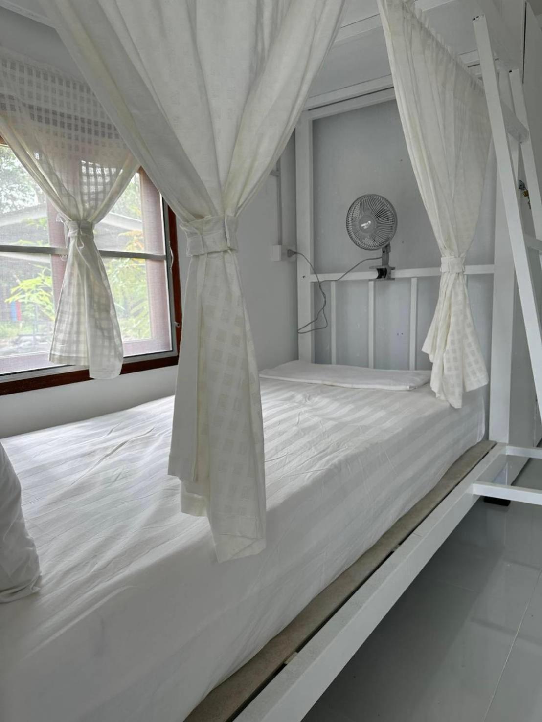 Rabbit Bungalow Koh Phayam Exterior photo